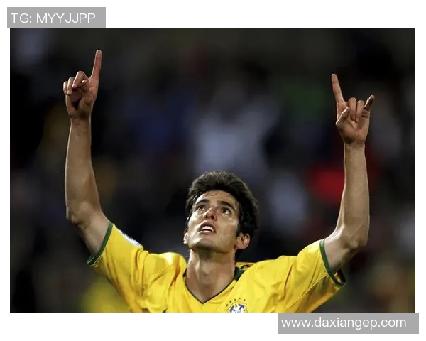 揭秘世界顶级足球球星日常训练细节全面解析他们如何铸就绿茵传奇